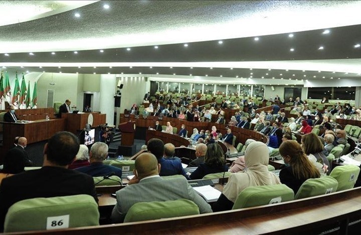 "المجلس الشعبي الوطني" بالجزائر يمنح الثقة للحكومة الجديدة
