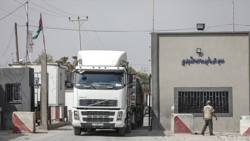 إسرائيل تسمح بعبور أصناف جديدة من السلع غزة