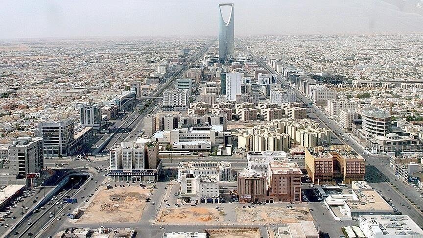 منذ 2017.. ربع العمالة الوافدة تغادر السعودية بسبب "التوطين" (تقرير)