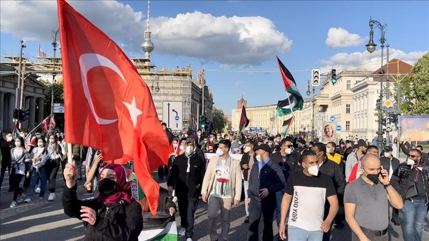 إسطنبول.. مظاهرة تنديدا باعتداءات إسرائيل على الفلسطينيين