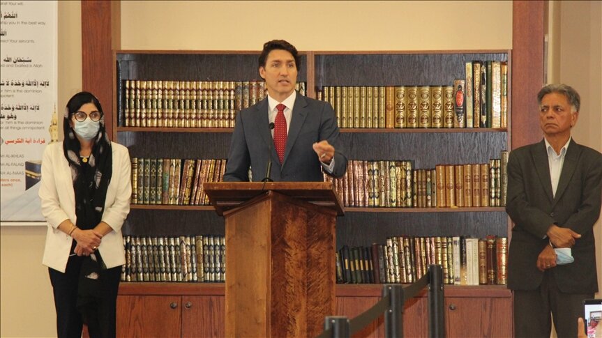 كندا.. ترودو يهنئ المسلمين بعيد الأضحى في مسجد بهاميلتون