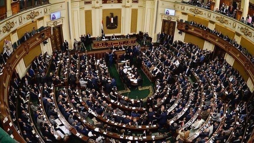 مصر.. البرلمان يقر مبدئيا مشروع قانون بتغليظ عقوبات المتحرشين