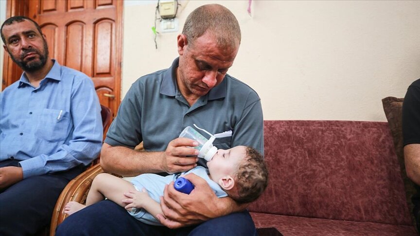كأنه "كابوس".. فلسطيني يستيقظ على مجزرة طالت عائلته بغزة (تقرير)