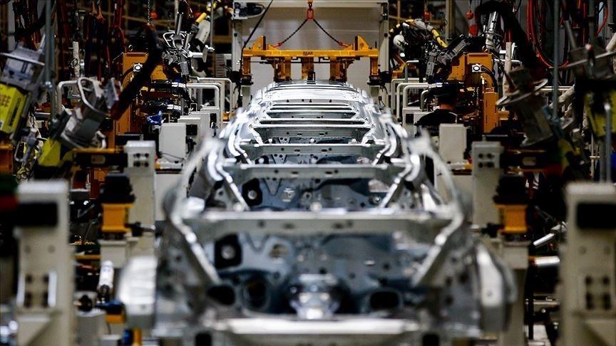 "دايملر" تتجه لاستثمار 40 مليار يورو في السيارات الكهربائية