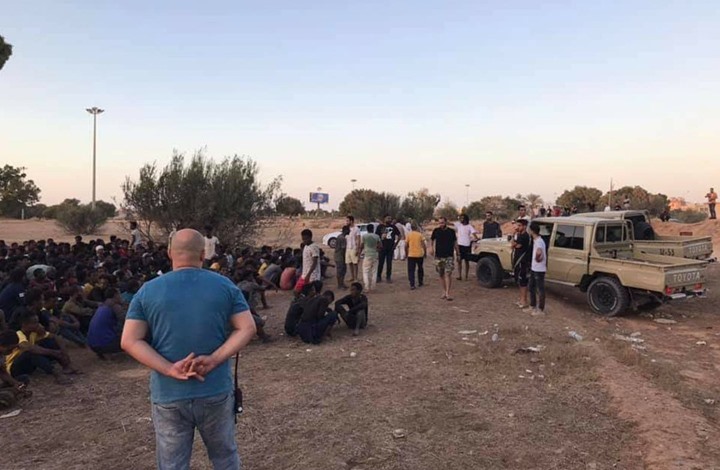الأمن الليبي يقتل 5 مهاجرين إثر فوضى بمركز احتجاز