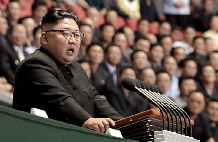كوريا الشمالية تعرض إعادة فتح "الاتصال الساخن" مع الجنوب