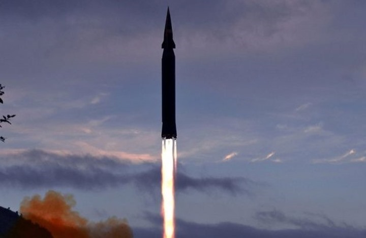 كوريا الشمالية تعلن أنّها اختبرت بنجاح صاروخا "فرط صوتي"