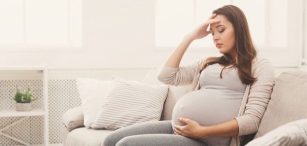 علاج الصداع النصفي عند الحامل: هل يمكن تناول المسكنات؟