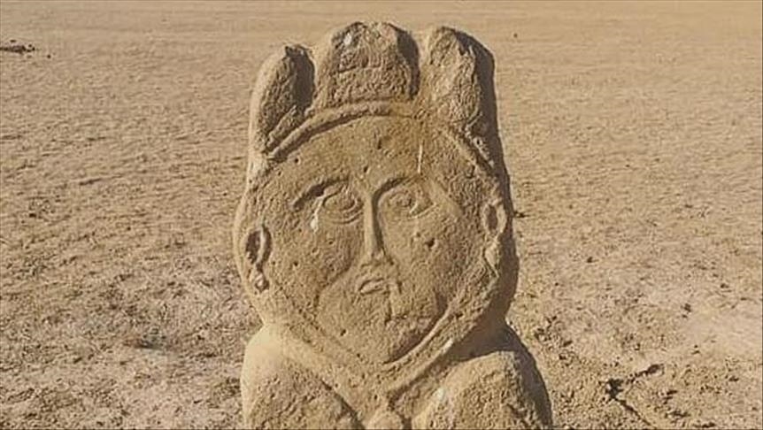 كازاخستان.. العثور على تمثال حجري من العصر التركي القديم