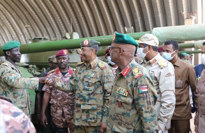 وزير سوداني يتحدث عن "ميول انقلابية" في مؤسسات السلطة