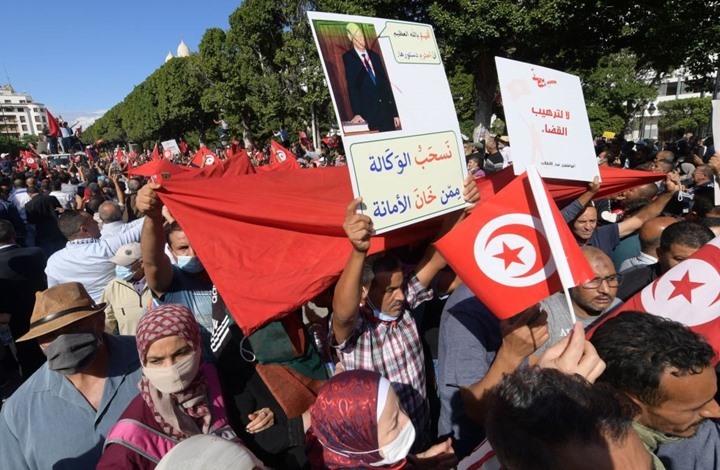 ترقب بتونس بعد تصاعد الاحتجاجات ضد سعيّد.. والحريات مهددة