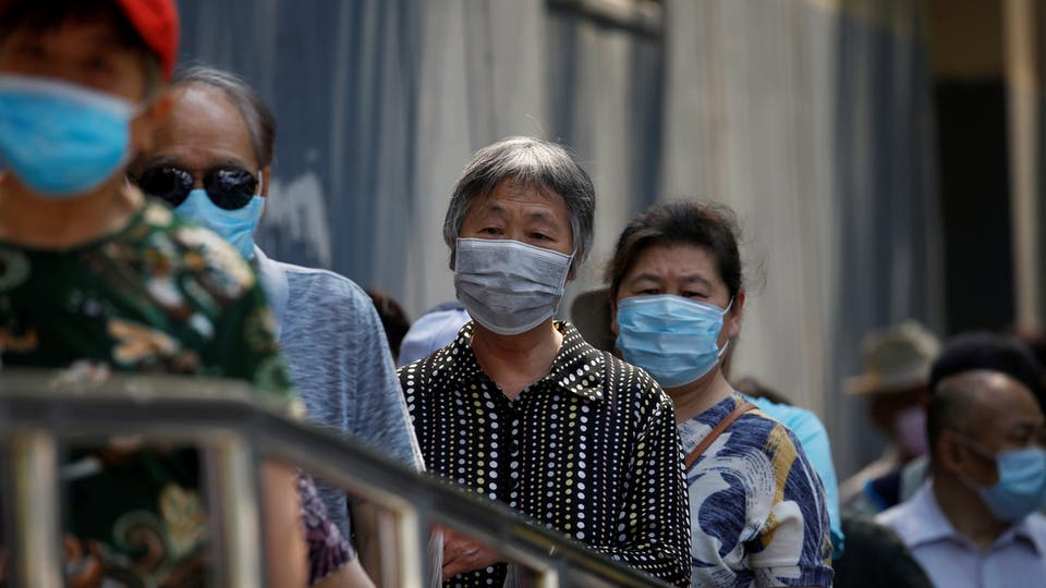 الصين تواصل تسجيل إصابات بفيروس كورنا