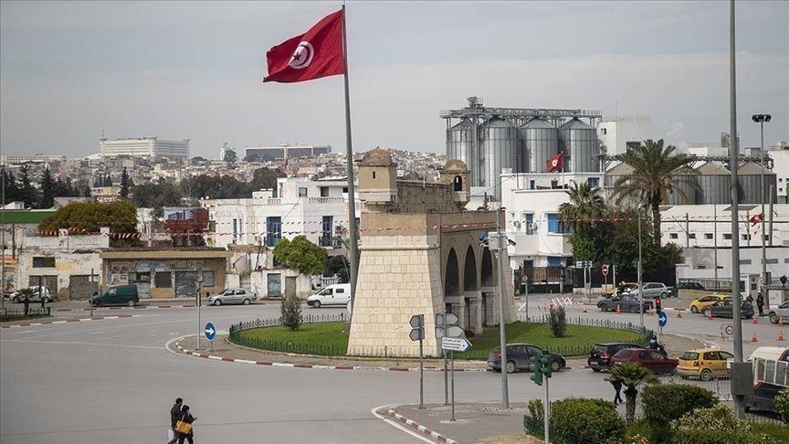 تونس.. توقيف 14 مسؤولا بشبهة فساد في قطاع الفوسفات