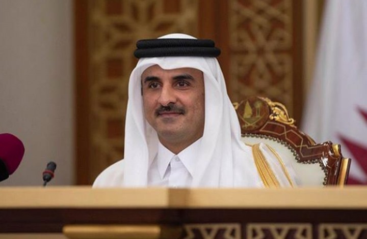 أمير قطر يجري تعديلا وزاريا قبل أول جلسة للشورى المنتخب