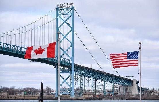 تمديد إغلاق الحدود الكندية الأميركية