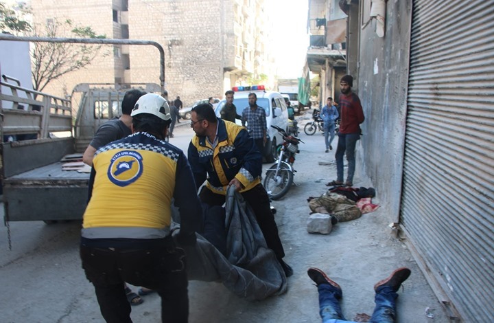 قصف للنظام السوري في إدلب يتسبب بمجزرة مروعة (شاهد)