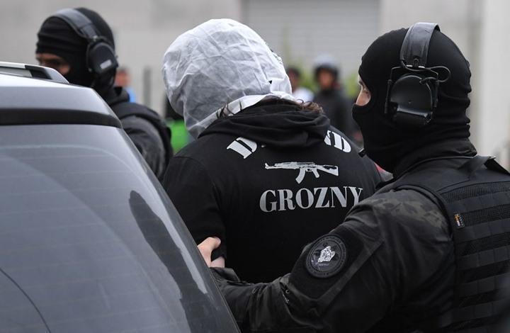 الشرطة الفرنسية تتخلي عن الخنق خلال الاعتقال