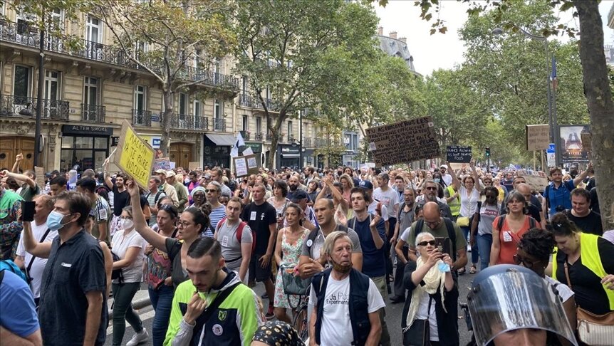 فرنسا.. تواصل الاحتجاجات على سياسات مكافحة كورونا