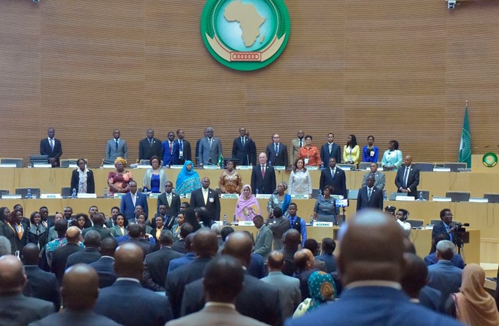 الاتحاد الأفريقي يعلق عضوية السودان.. وترحيب دولي