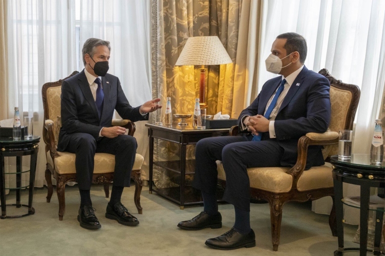 صورة نشرها وزير الخارجية الأميركي للقاءه مع وزير الخارجية القطري
