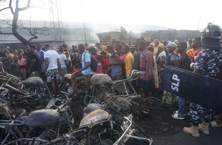 عشرات القتلى بانفجار هائل بشاحنة نفط في سيراليون
