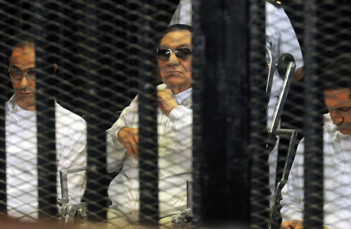 حكم قضائي مصري بحق أسرة مبارك.. ونشطاء يعلقون