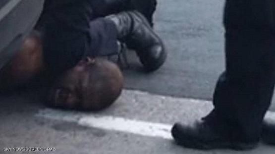مقتل رجل أسود تشعل احتجاجات في منيابوليس