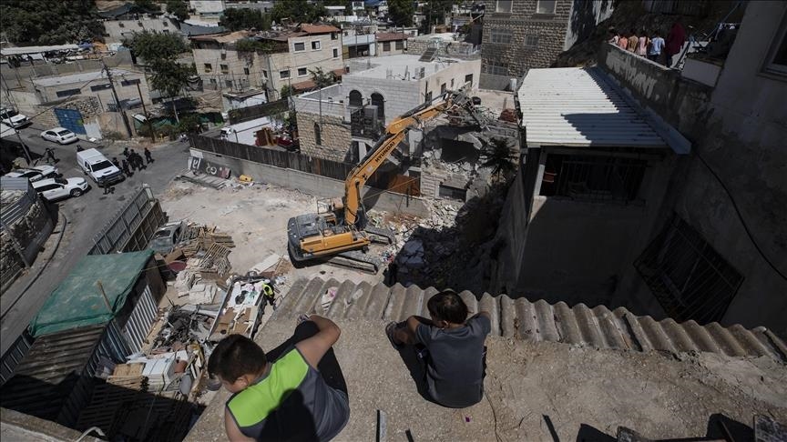 إسرائيل تجبر عائلة فلسطينية على هدم منازلها الأربعة في القدس