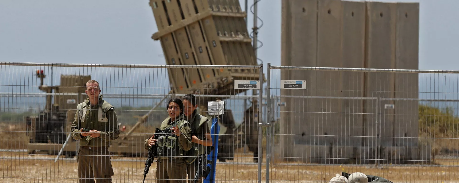 القبة الحديدية تتلقى صواريخ المقاومة الفلسطينية من قطاع غزة باتجاه أراضي غلاف غزة، فلسطين 11 مايو 2021 - سبوتنيك عربي, 1920, 17.07.2021