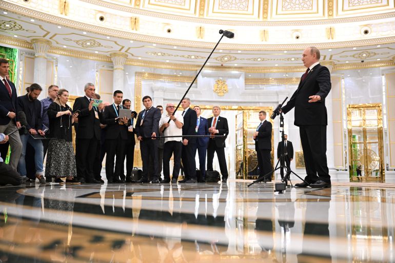 Russian President Putin meets with journalists following Caspian Summit in Ashgabat