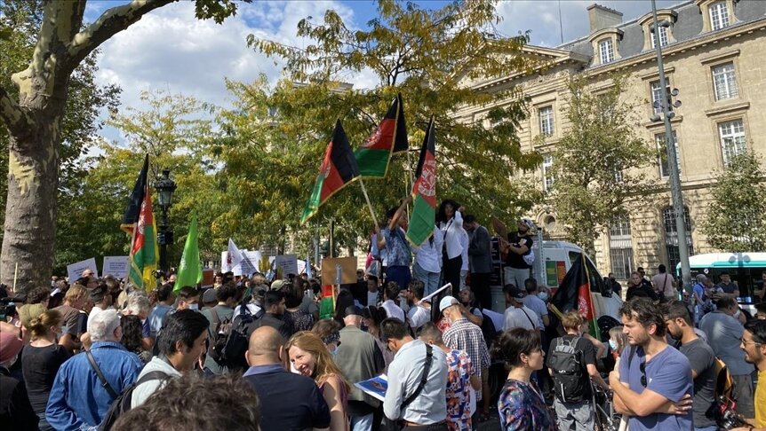 مظاهرة في باريس لدعم الشعب الأفغاني