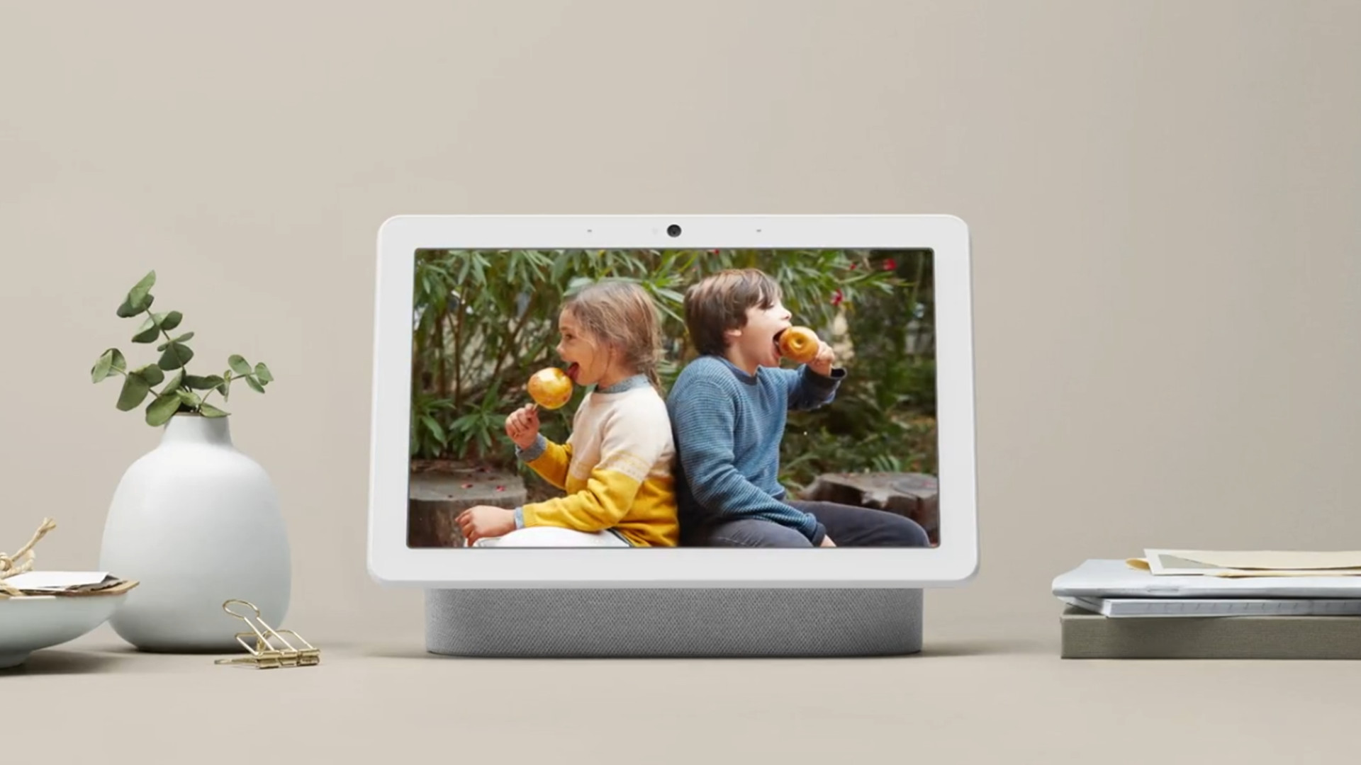 قد يفقد عرض Google Nest Hub Max الذكي قريبًا اثنين من أكثر ميزاته المفيدة